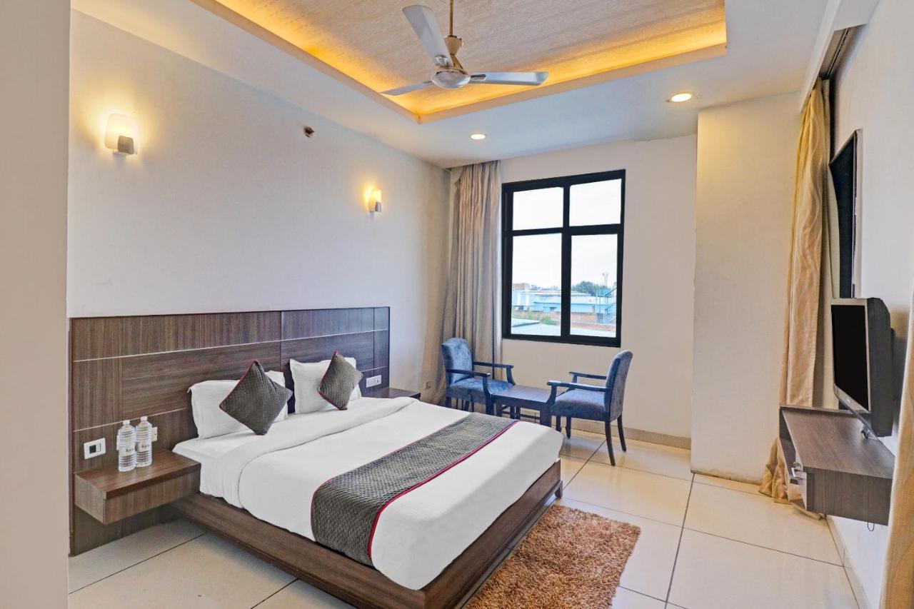 Hotel Oyo Townhouse 484 Sanskriti Delhi  Exterior foto